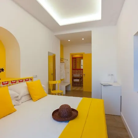 Guest house Xenia House *